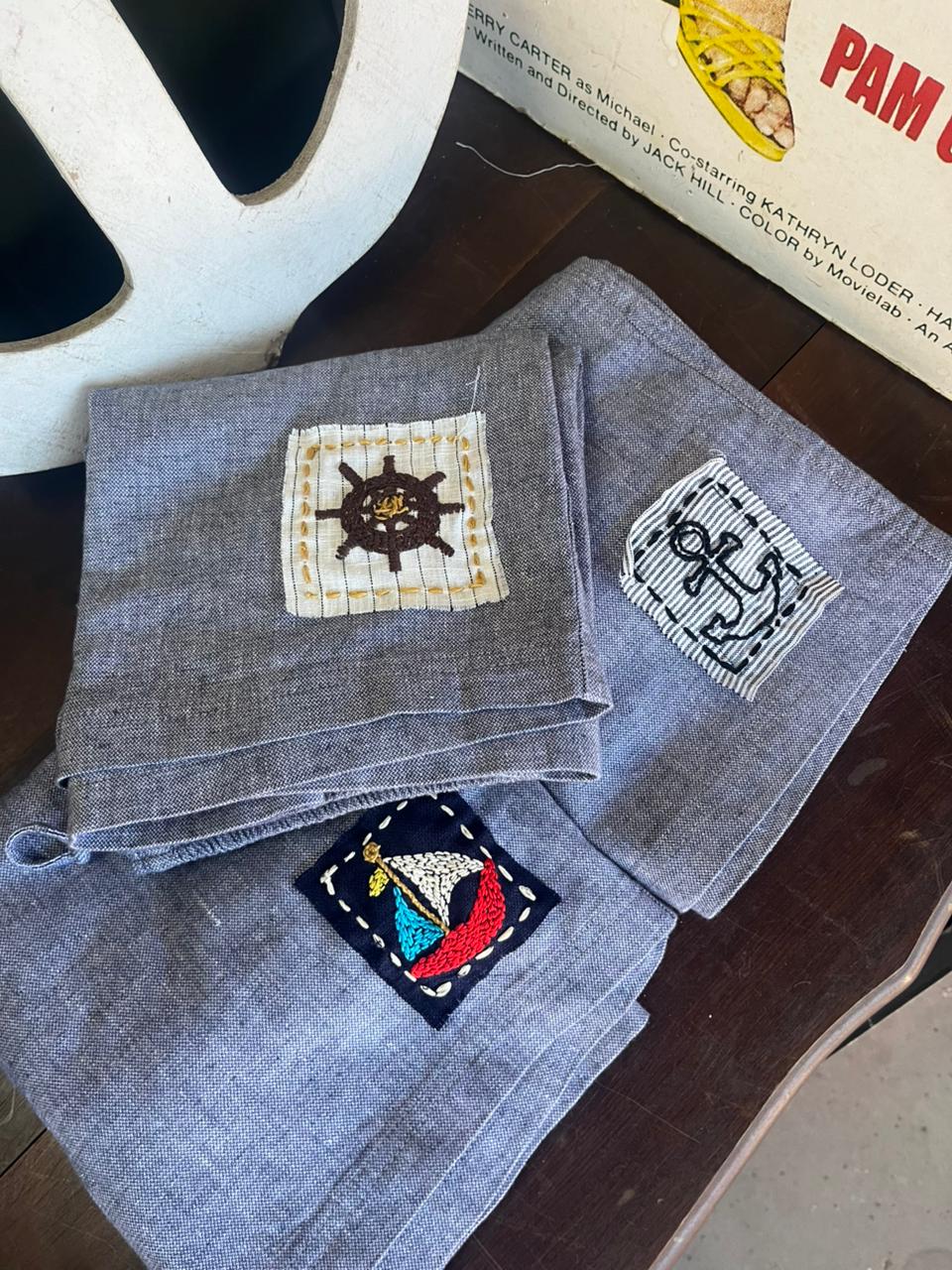 DENIM CHAMBREY SHORTS